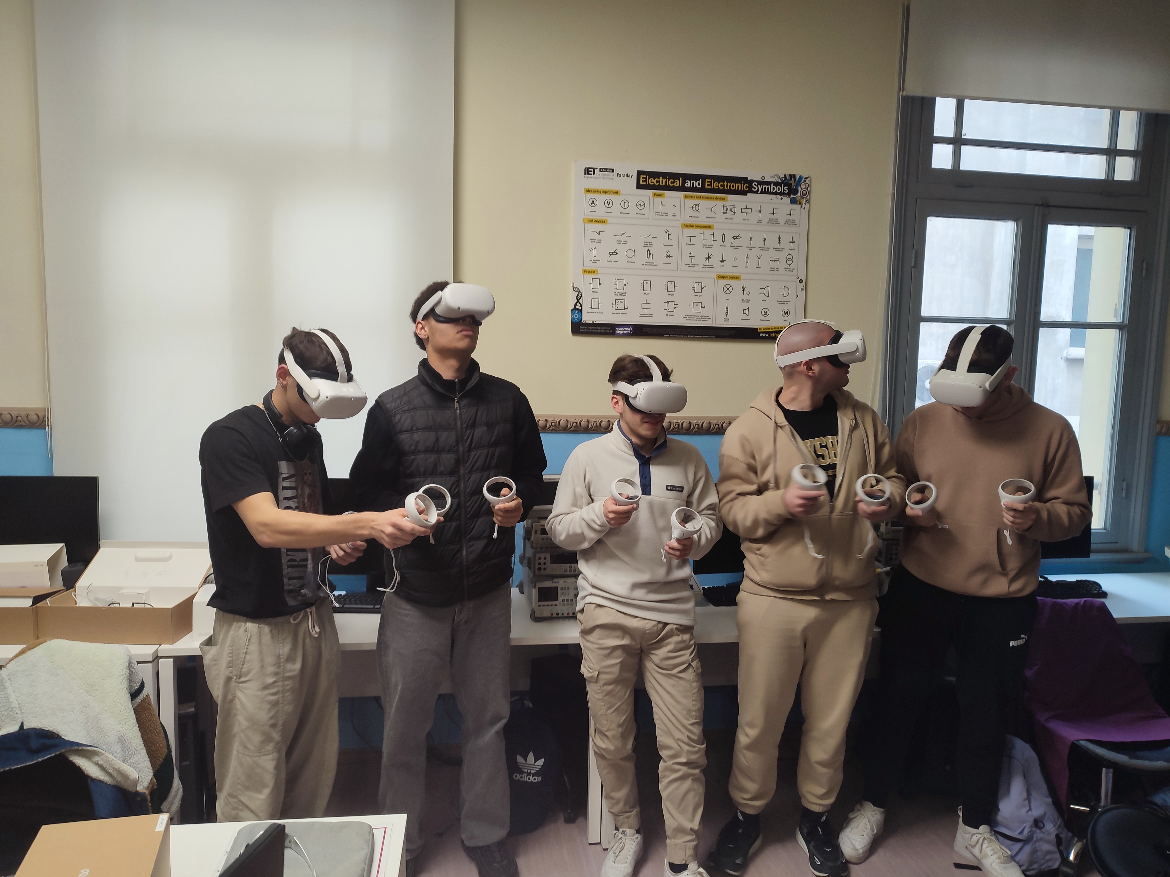 vr_lab_people
